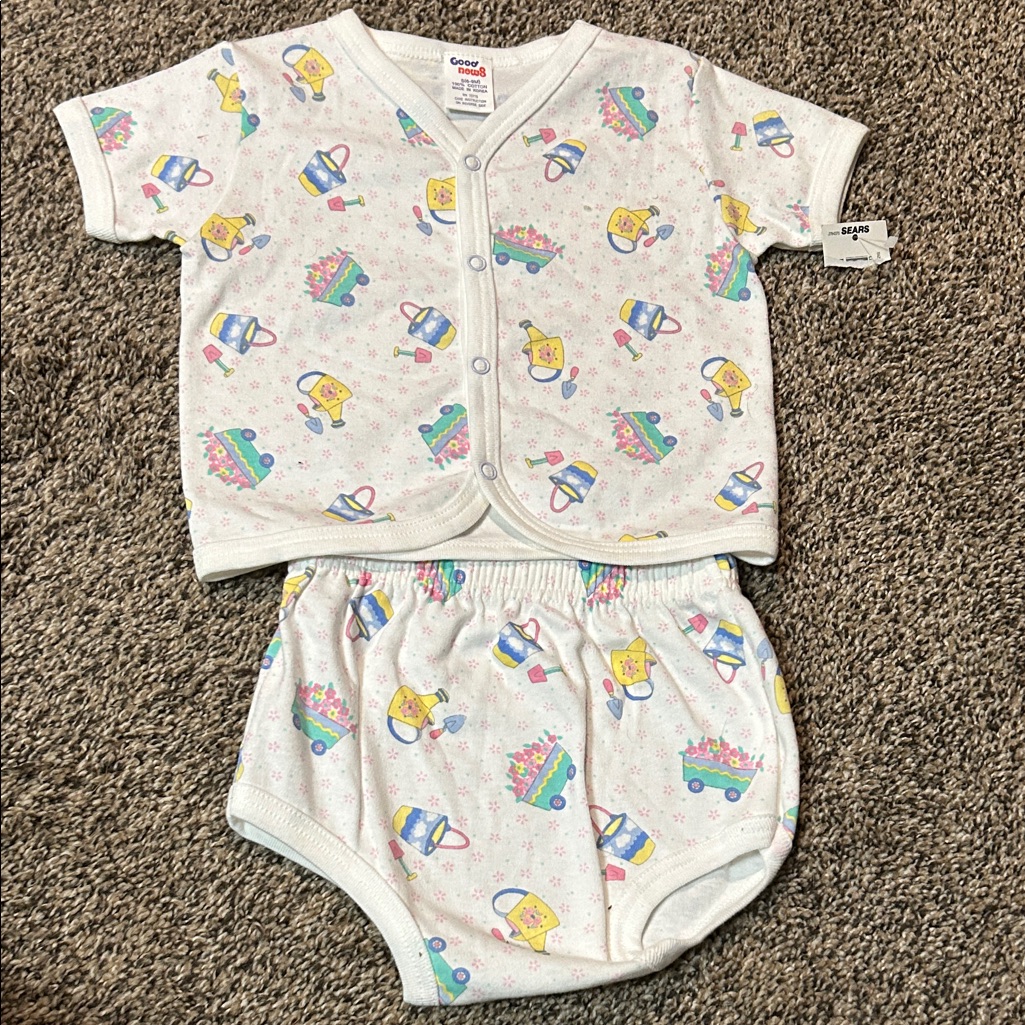 Good News Baby Top With Bloomers